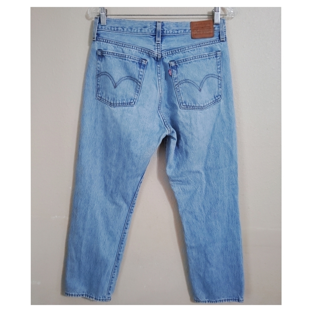 Levi's Wedgie Straight Jeans Authentically Yours Size 28 - Picture 3 of 6